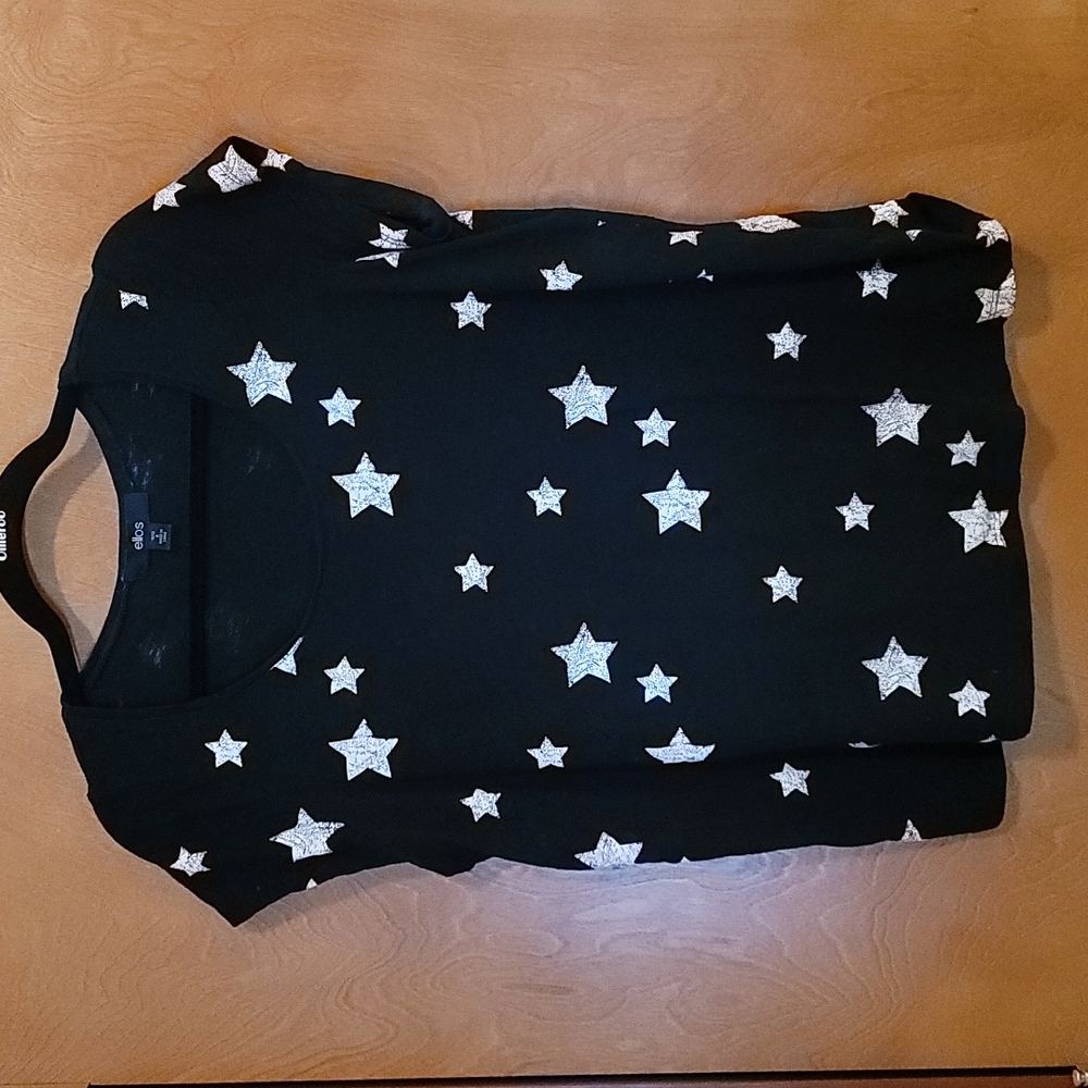 Distressed Star Print T-shirt Size 10 - 12
